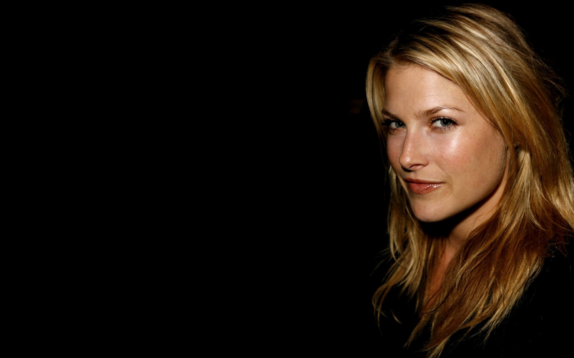 Wallpaper Ali Larter Wallpapers