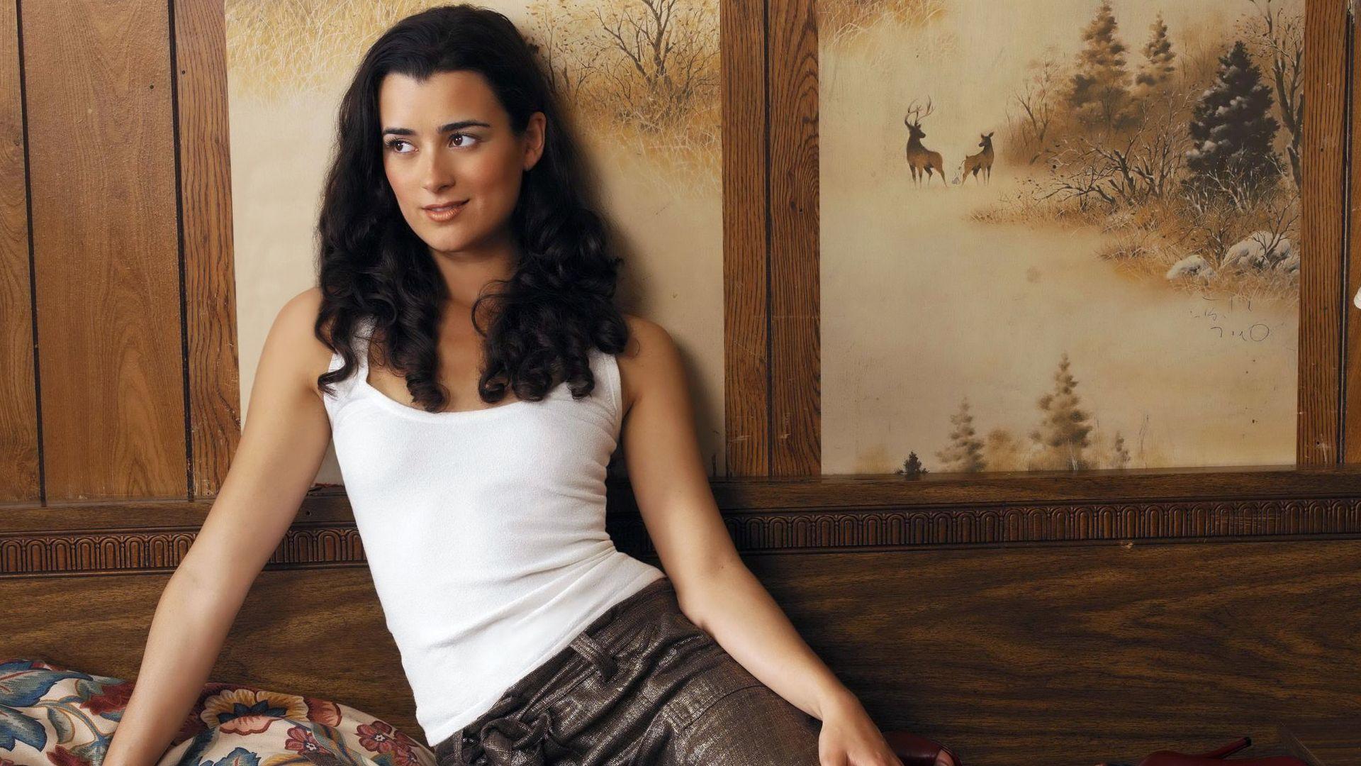 Wallpaper Cote De Pablo Wallpapers