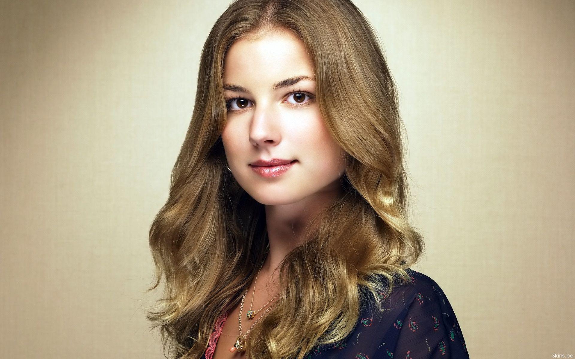 Wallpaper Emily Vancamp Wallpapers