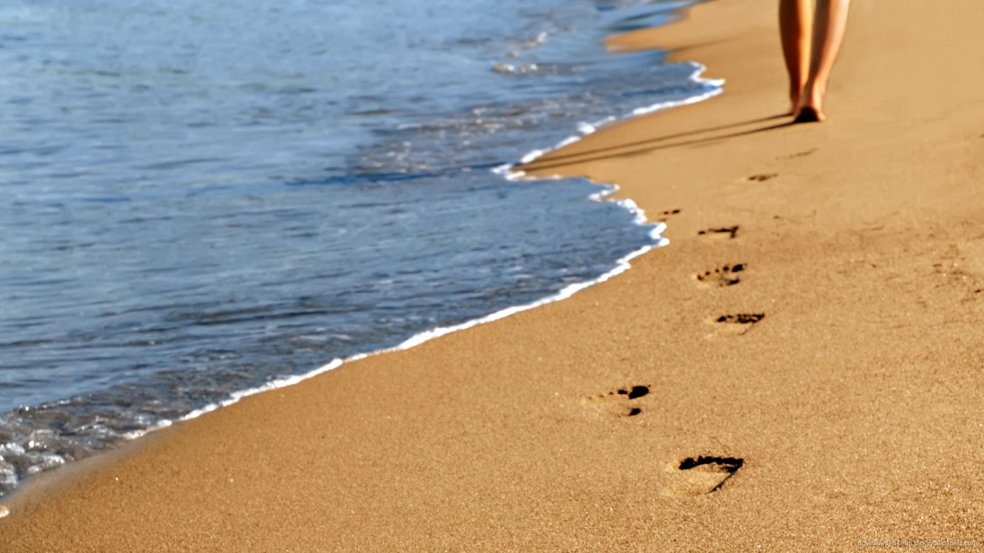 Wallpaper Footprints In The Sand Wallpapers