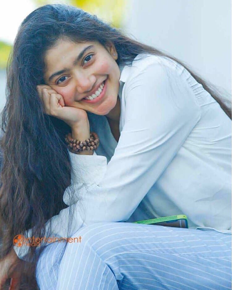 Wallpaper Sai Pallavi Wallpapers