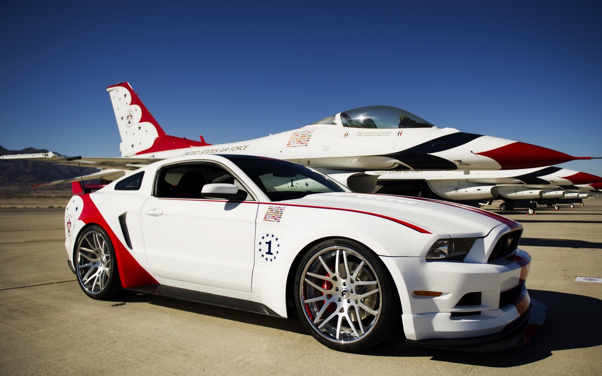 White Gt Mustang Wallpapers