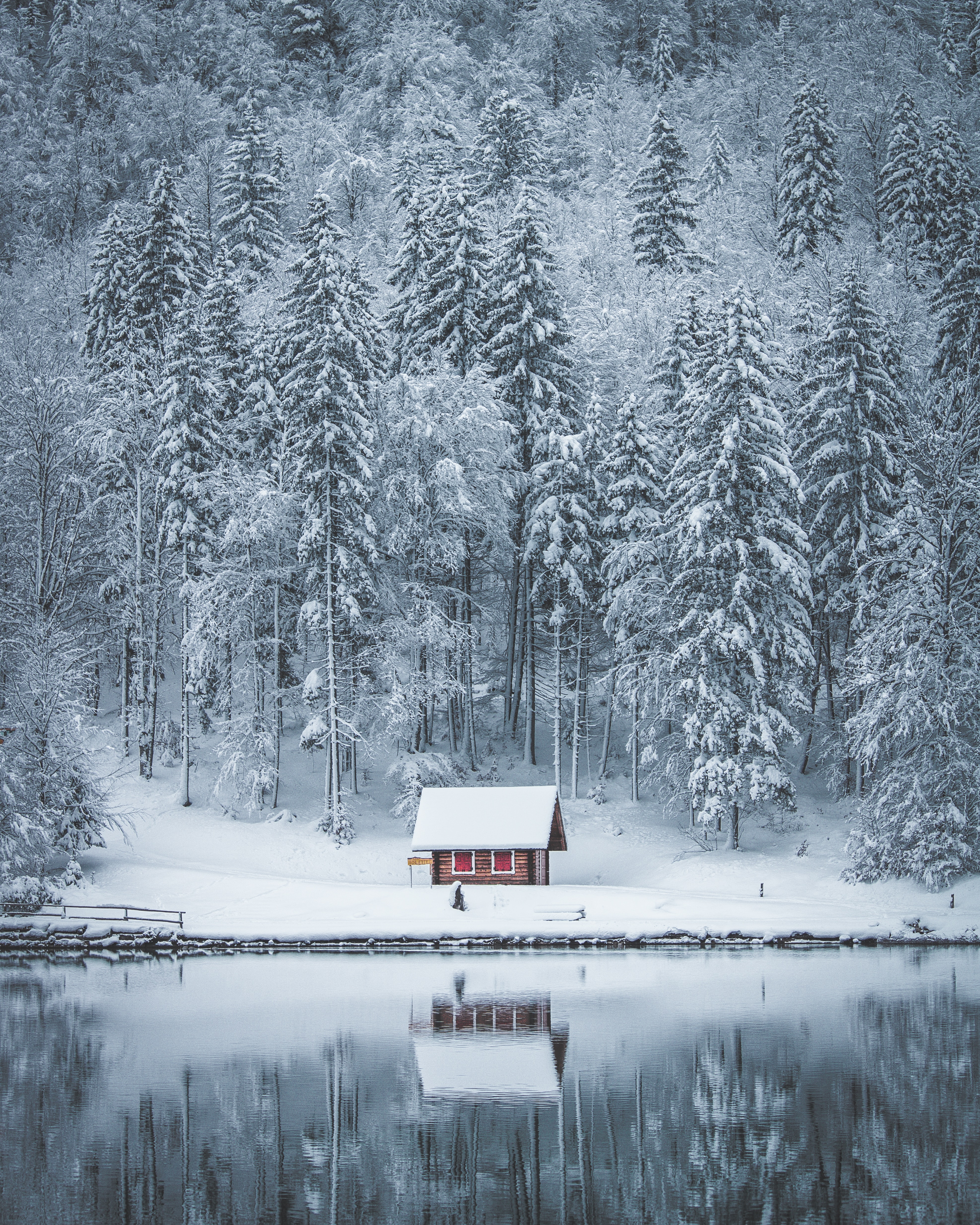 Winter Cabin Wallpapers