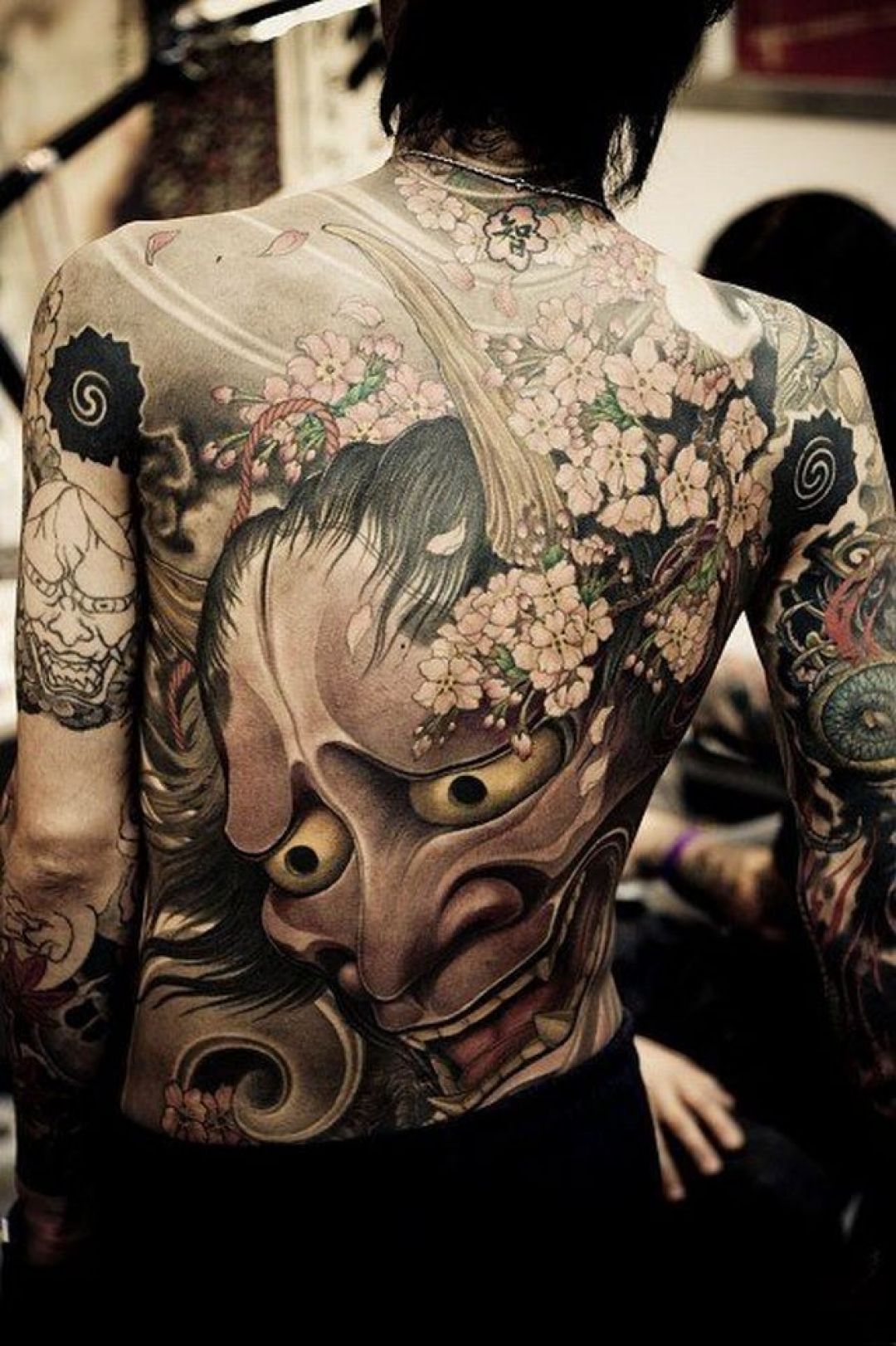 Women Yakuza Wallpapers