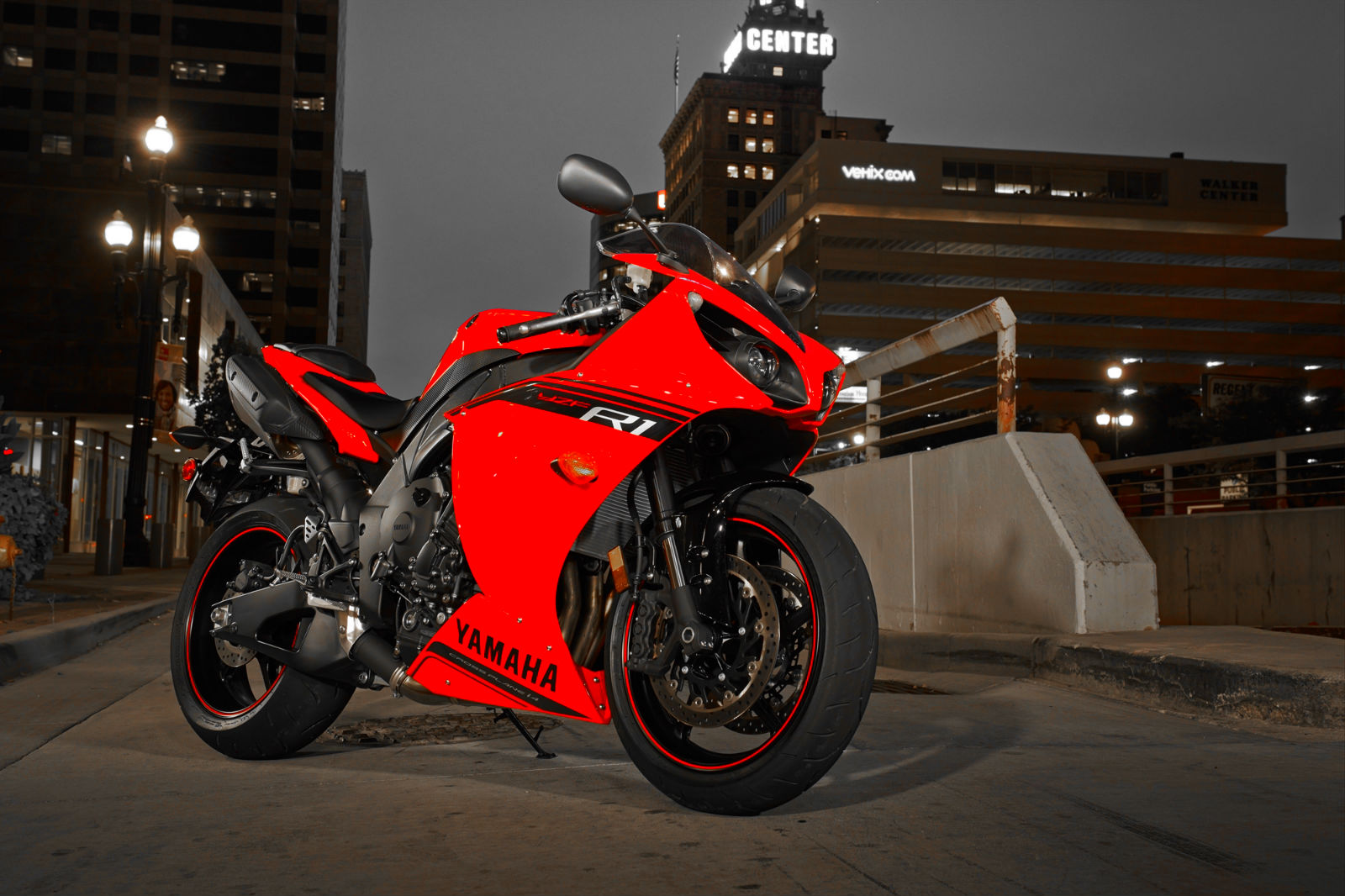 Yamaha R1 Red Wallpapers