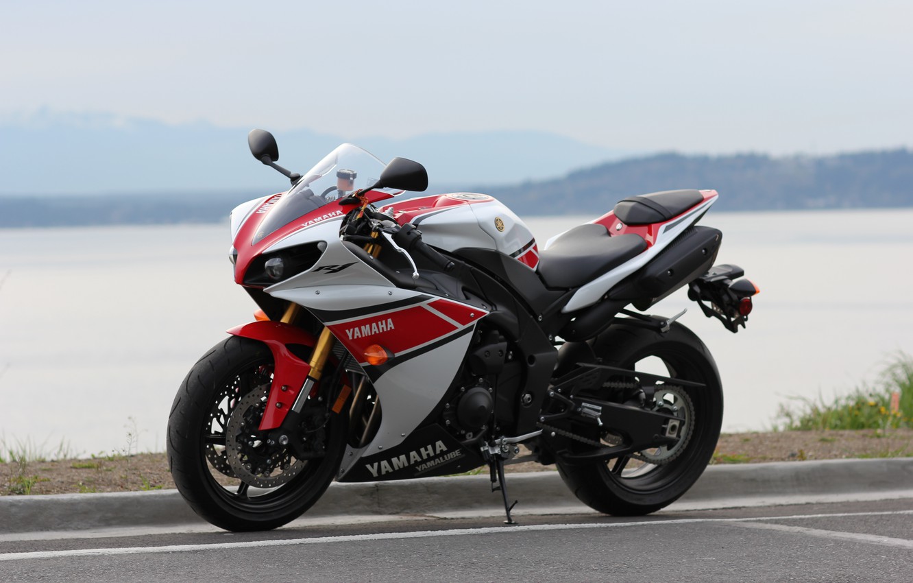 Yamaha R1 Red Wallpapers