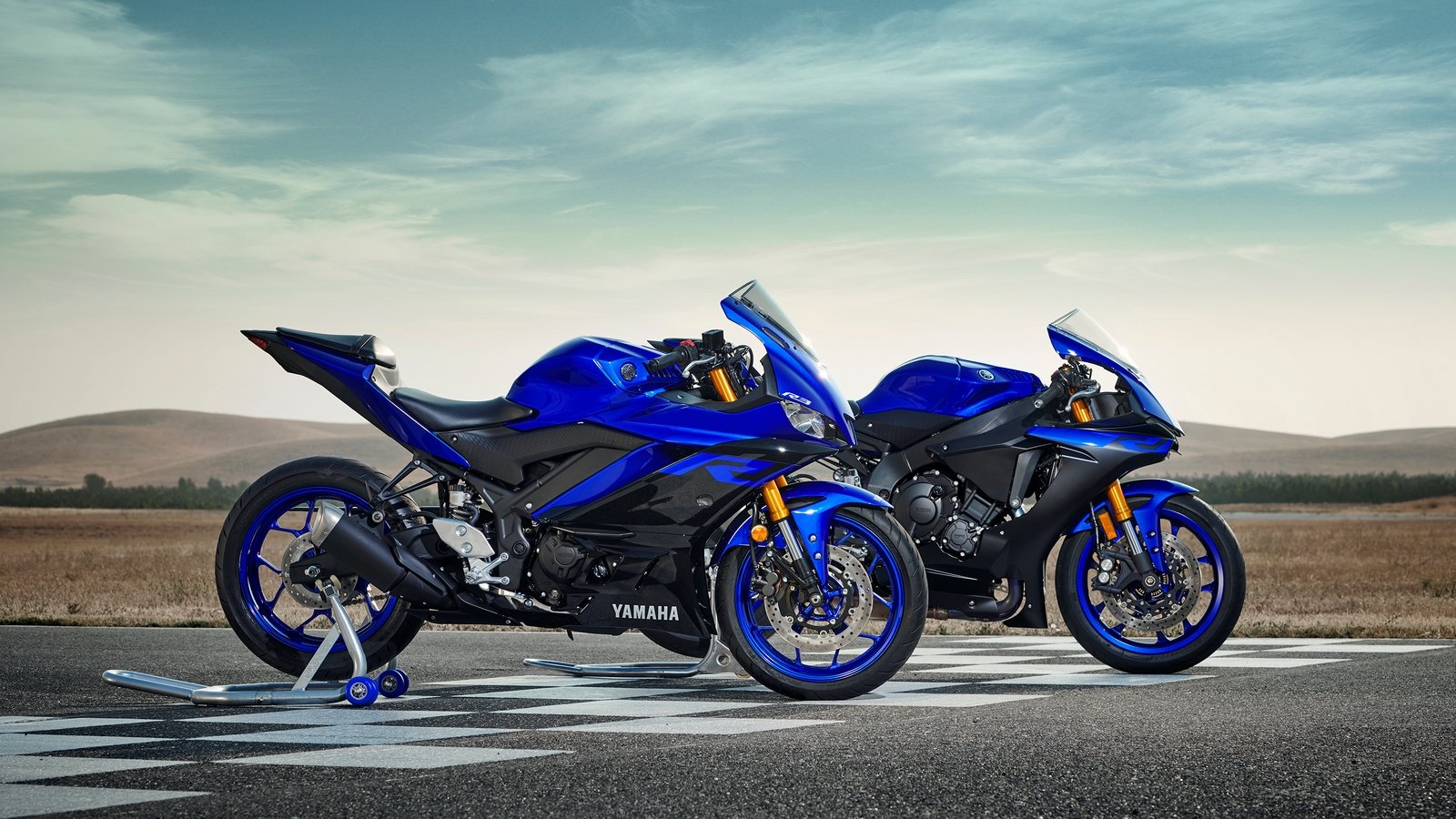 Yamaha R3 Wallpapers