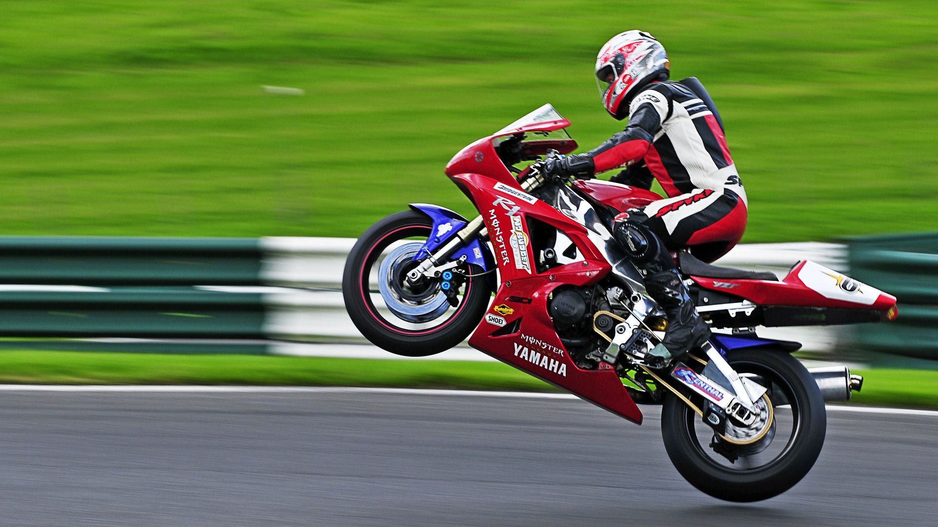 Yamaha Red Motorcycle Wallpapers