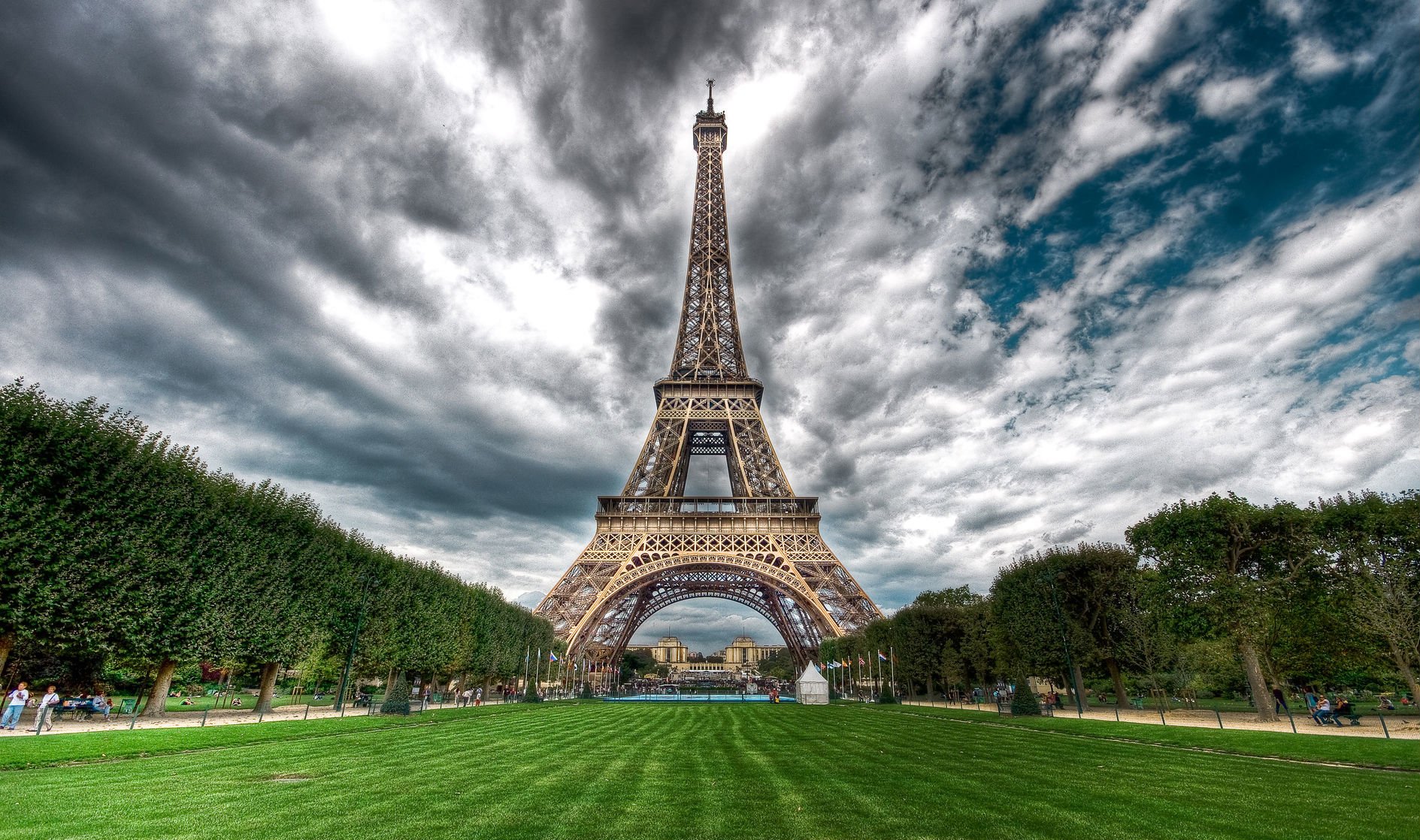 Background Eiffel Tower