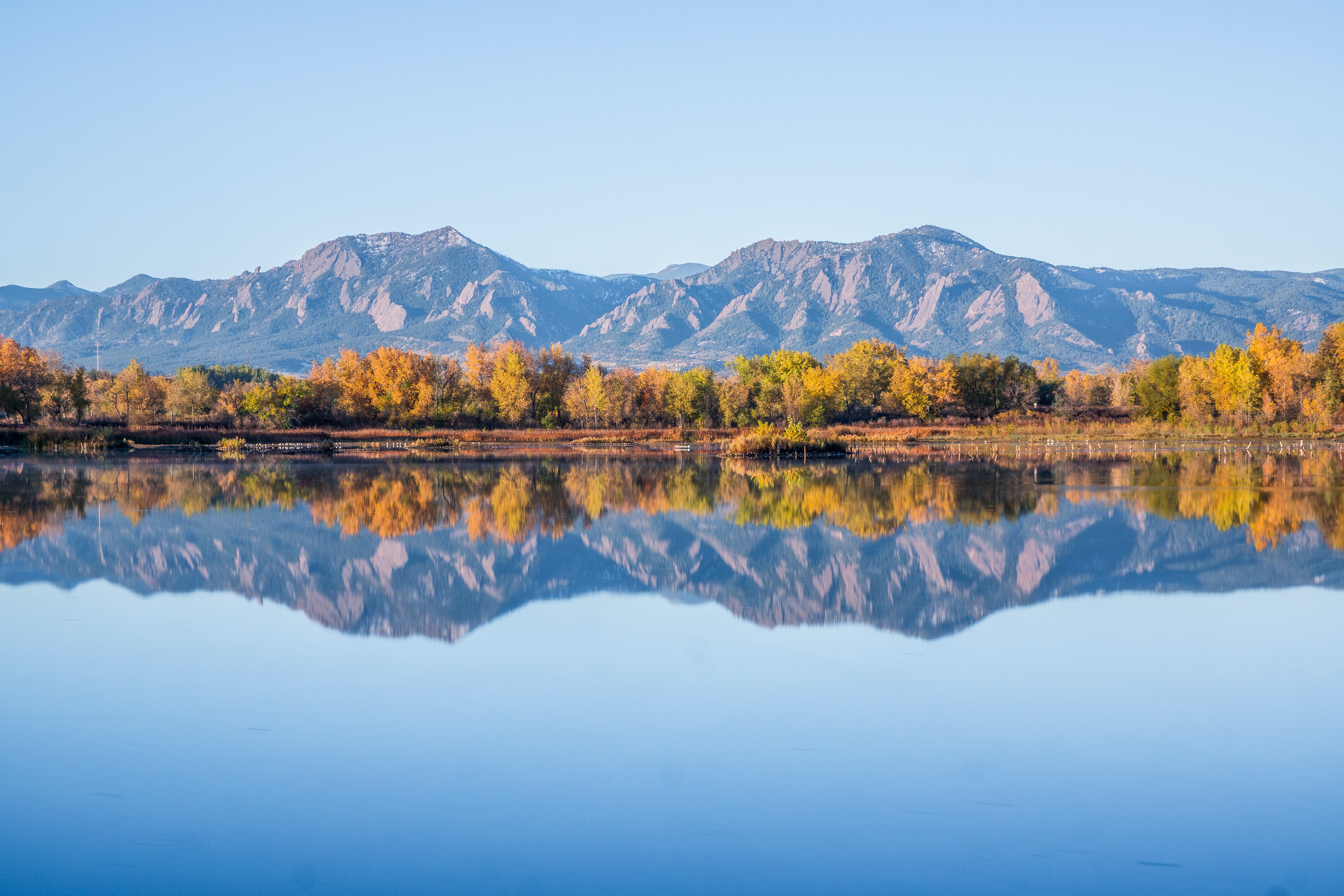 Colorado Mountains Background