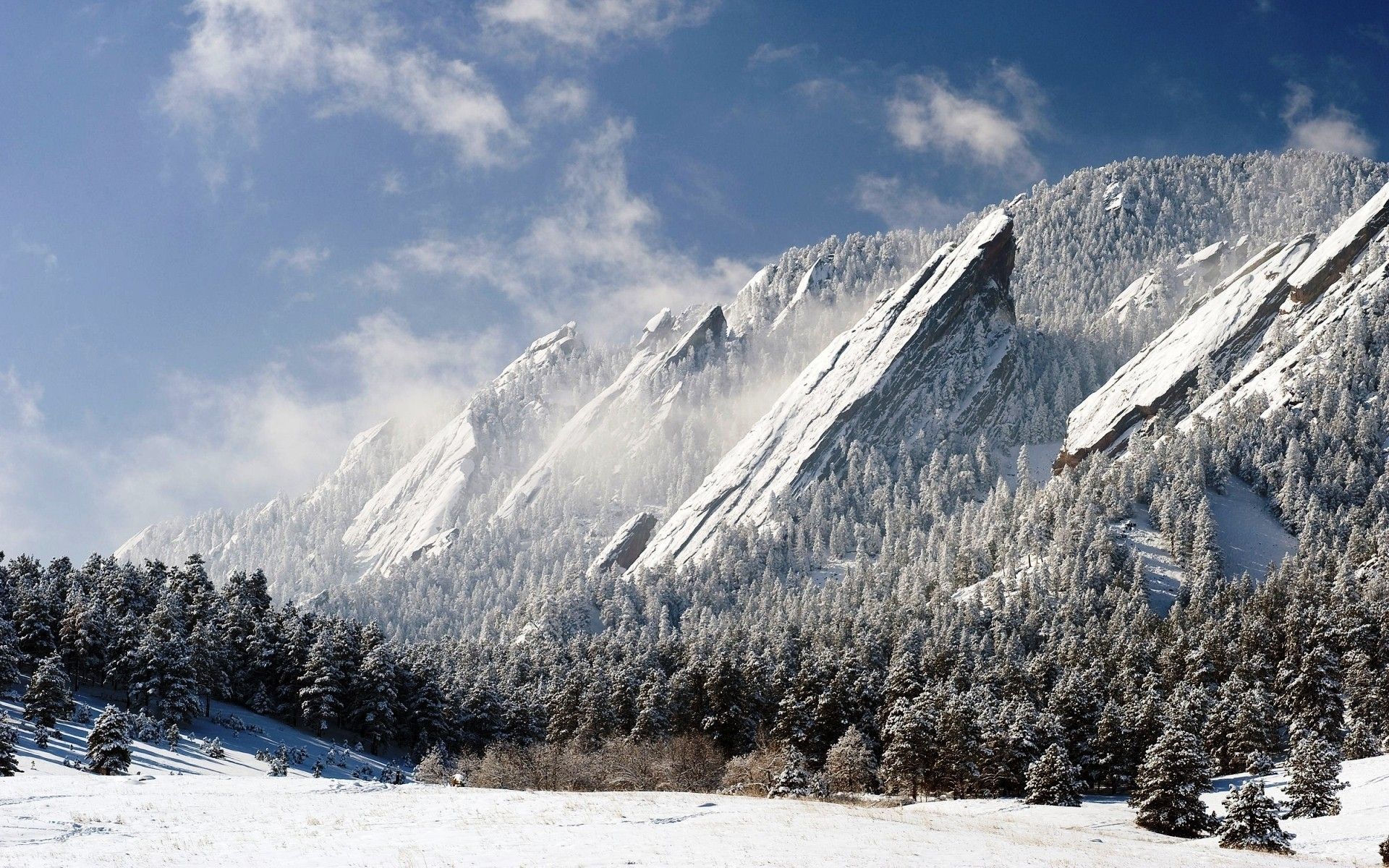 Colorado Mountains Background