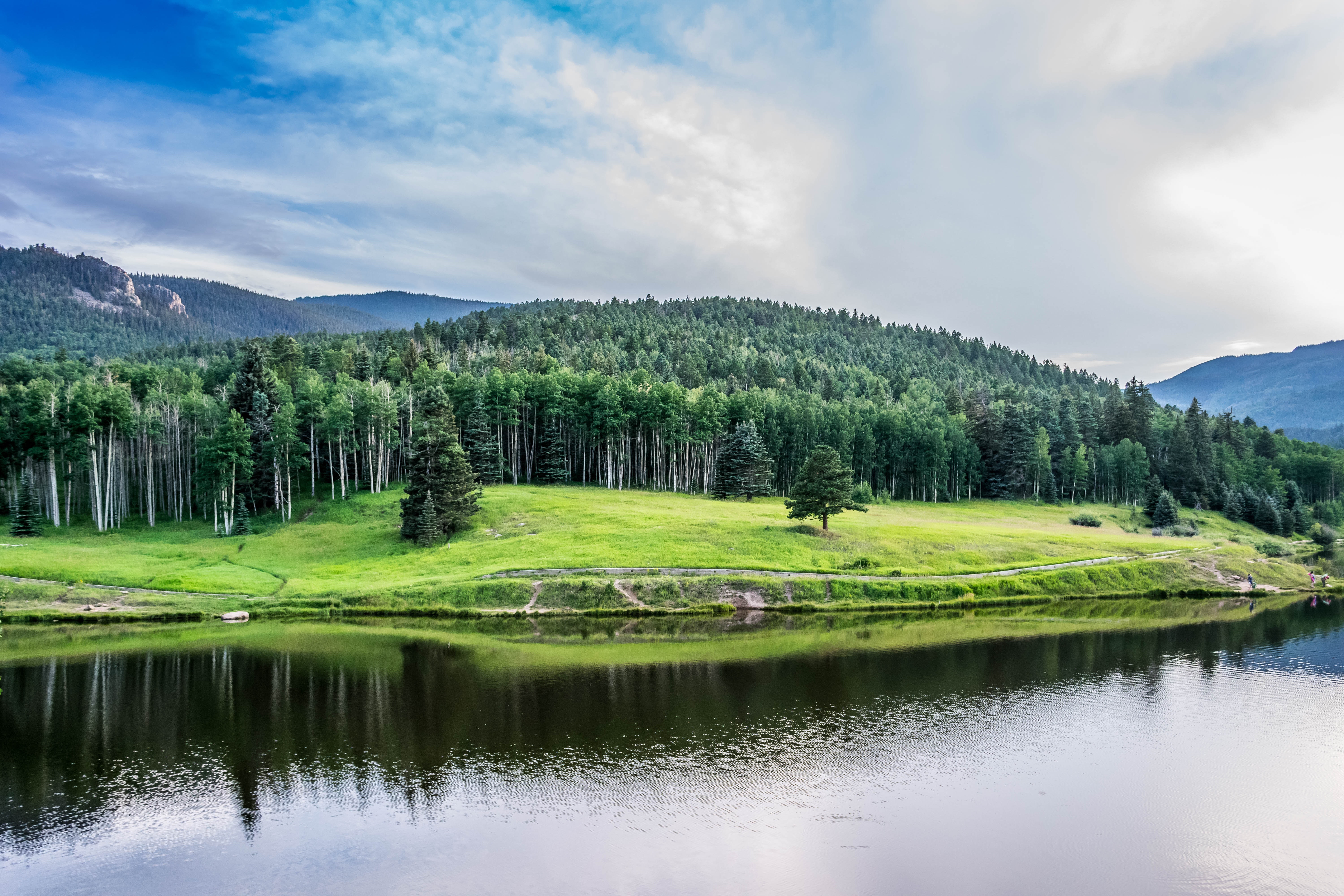 Colorado Mountains Background