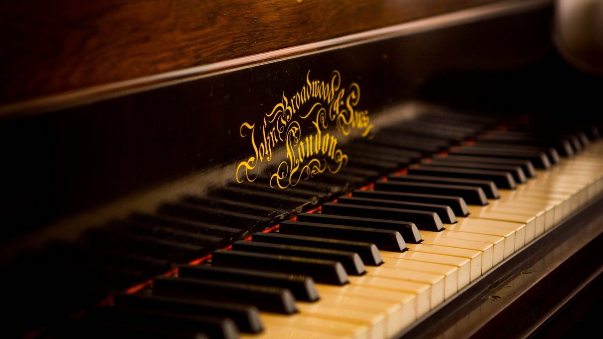 Cool Piano Backgrounds