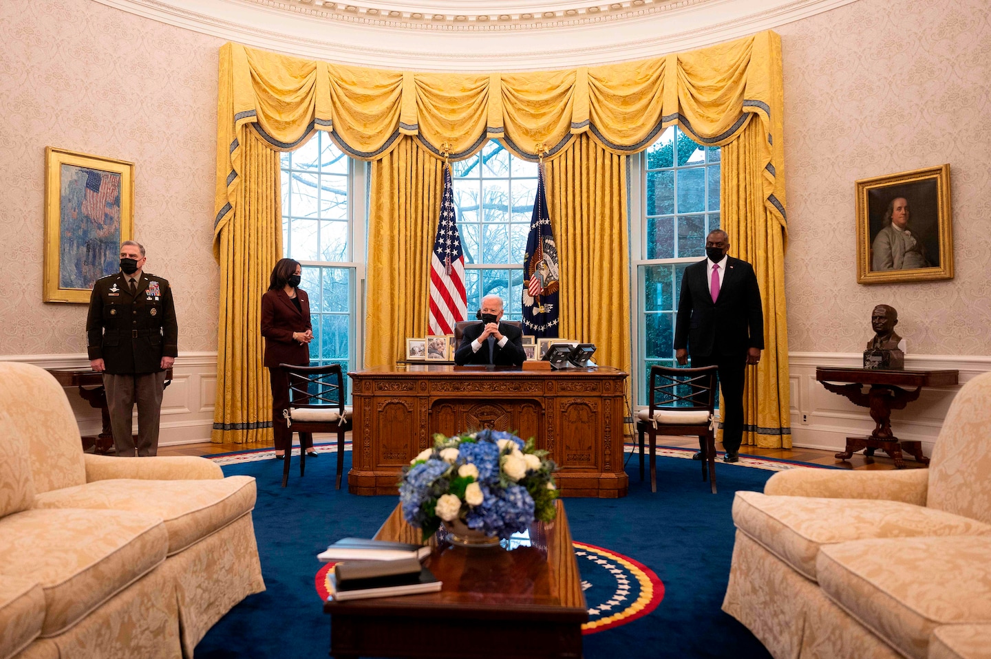 High Resolution Oval Office Background