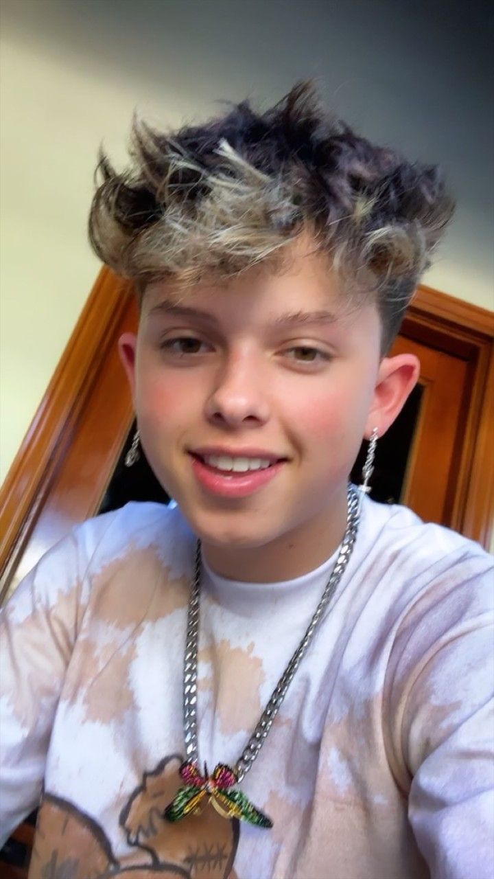 Jacob Sartorius Background