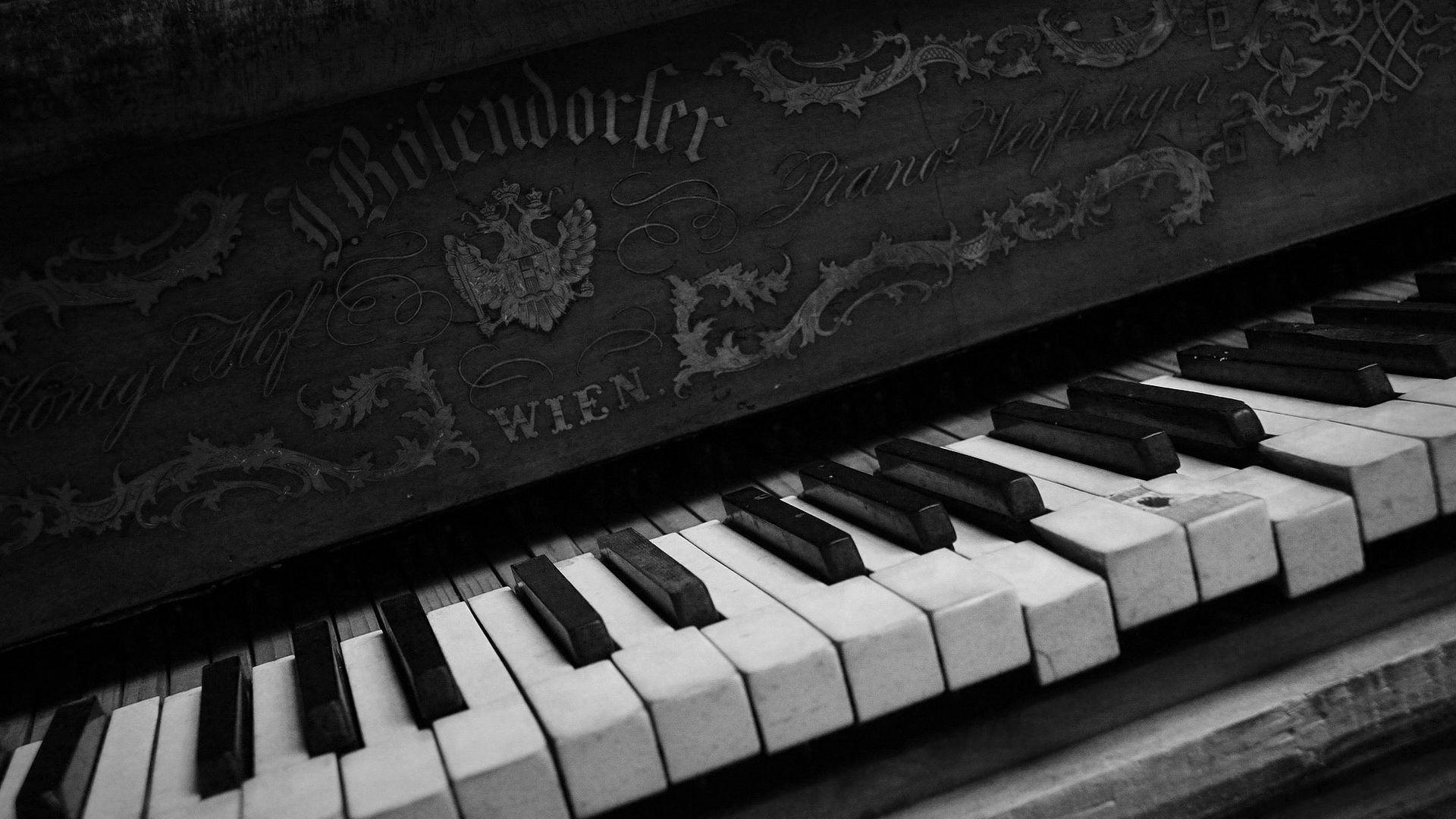 Piano Desktop Background